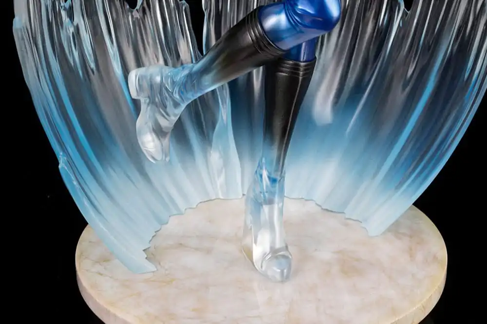 Marvel Bishoujo PVC soška 1/7 Invisible Woman Ultimate 31 cm fotografii produktu