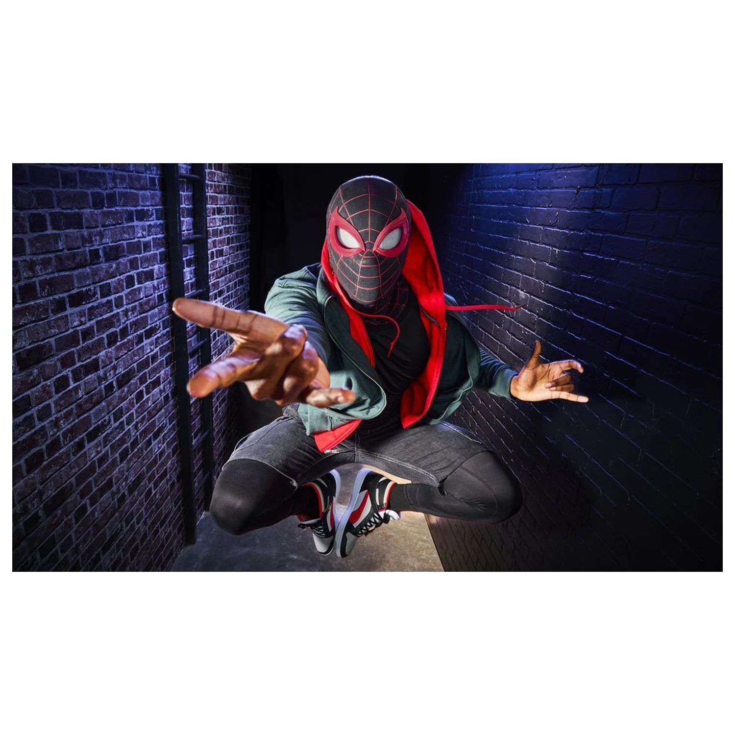 Marvel Legends Series Spider-Man Miles Morales elektronická maska fotografii produktu