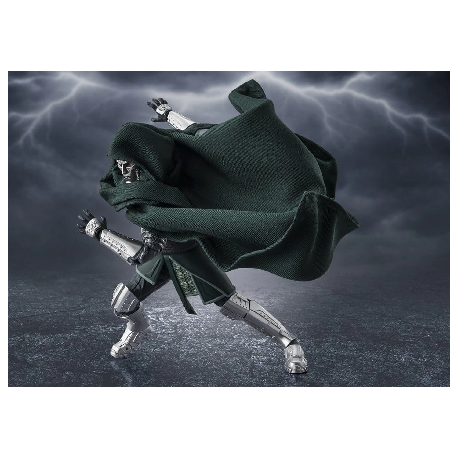 Marvel S.H.Figuarts akční figurka Doctor Doom (Avengers: Doomsday) 16 cm fotografii produktu