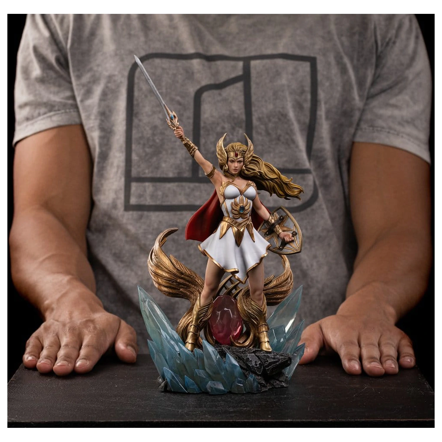 Masters of the Universe Art Scale (Unleashed) Socha 1/10 She-Ra Unleashed 31 cm fotografii produktu
