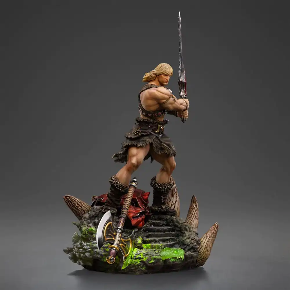 Masters of the Universe Deluxe Art Scale Socha 1/10 He-Man Unleashed 34 cm fotografii produktu