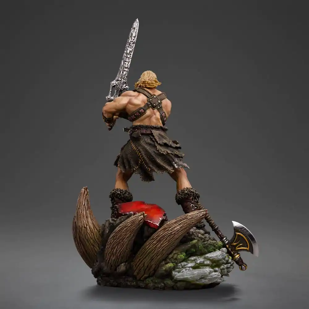 Masters of the Universe Deluxe Art Scale Socha 1/10 He-Man Unleashed 34 cm fotografii produktu