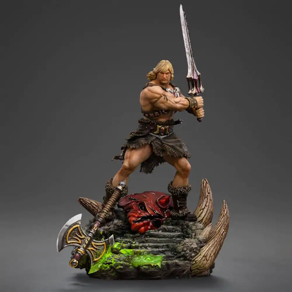 Masters of the Universe Deluxe Art Scale Socha 1/10 He-Man Unleashed 34 cm fotografii produktu