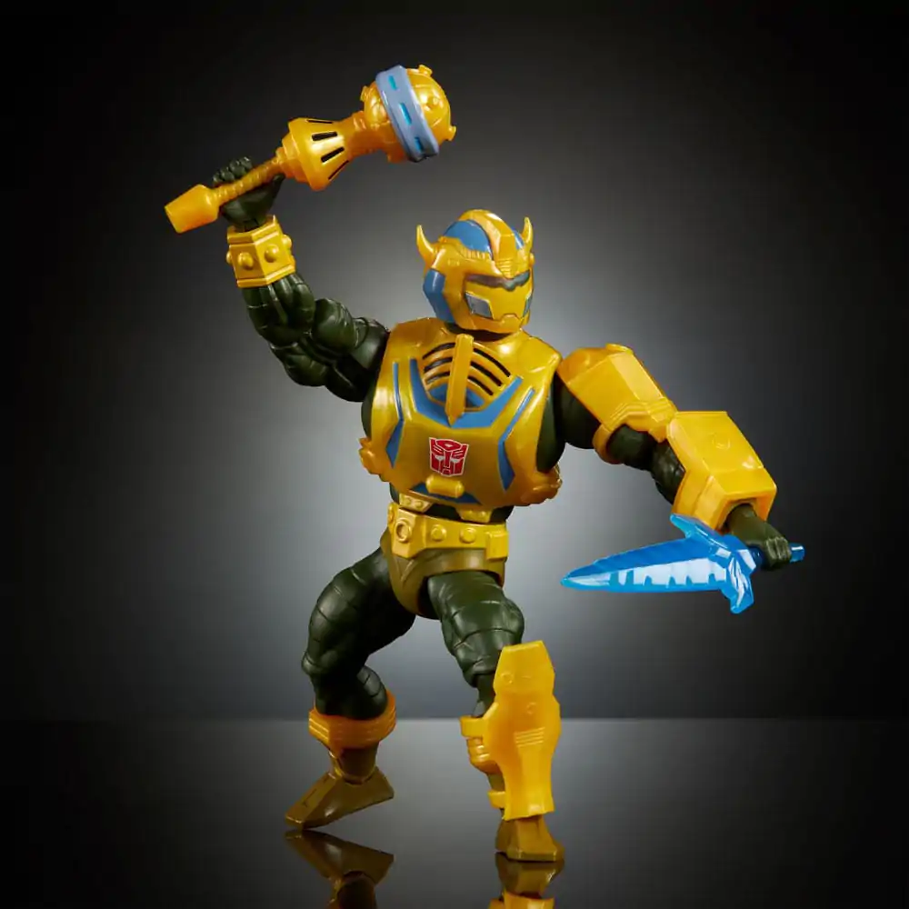 Masters of the Universe x Transformers Akční figurka Bumblebee Armor Man-At-Arms heo European Exclusive 14 cm fotografii produktu
