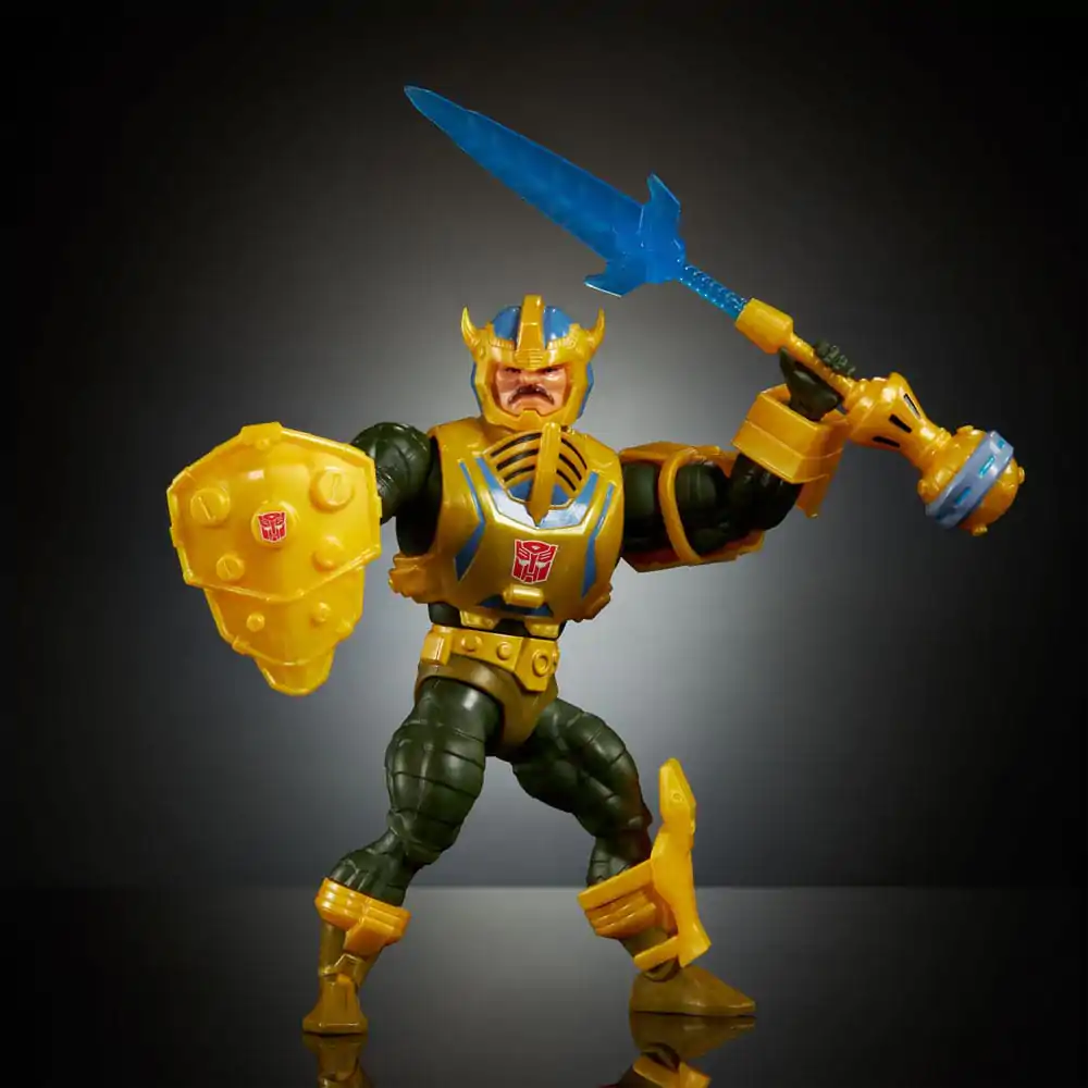 Masters of the Universe x Transformers Akční figurka Bumblebee Armor Man-At-Arms heo European Exclusive 14 cm fotografii produktu