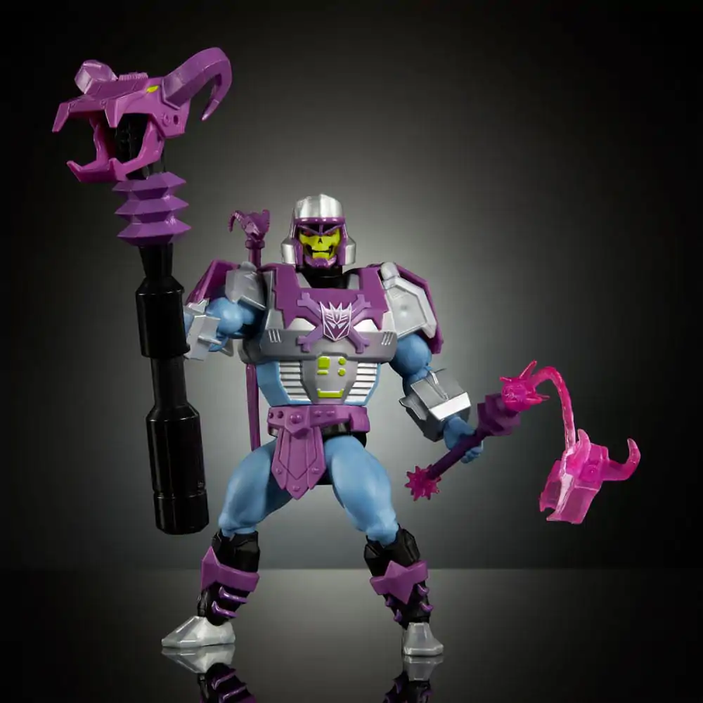 Masters of the Universe x Transformers akční figurka Megatron Armor Skeletor heo evropská exkluzivní 14 cm fotografii produktu