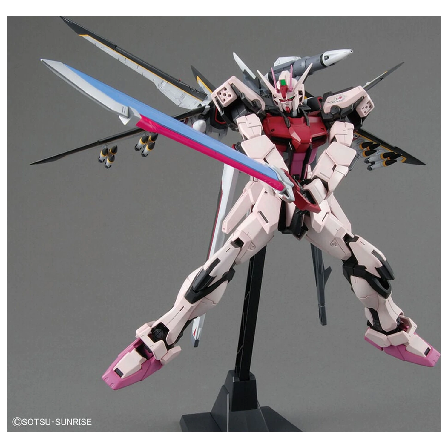 MBF-02 Strike Rouge Ootori Unit Ver. RM Model kit MG 1/100 fotografii produktu