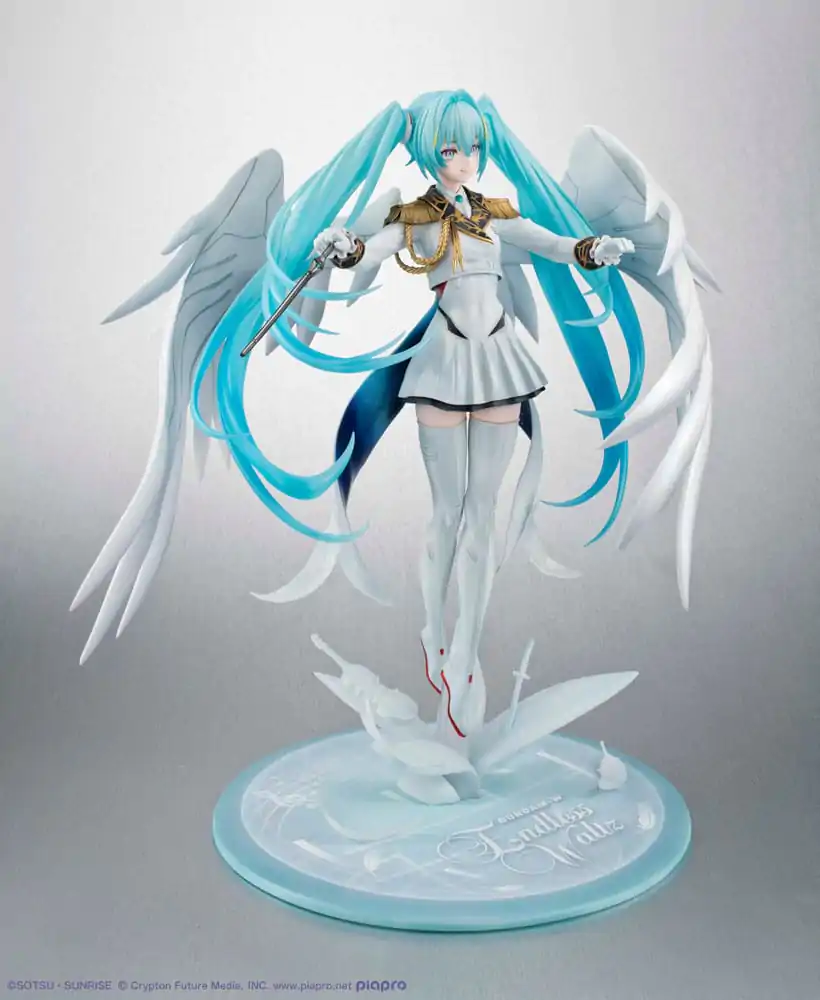 Mobile Suit Gundam x Hatsune Miku Lucrea PVC socha Hatsune Miku x Wing Gundam Zero EW 45. výročí 27 cm fotografii produktu