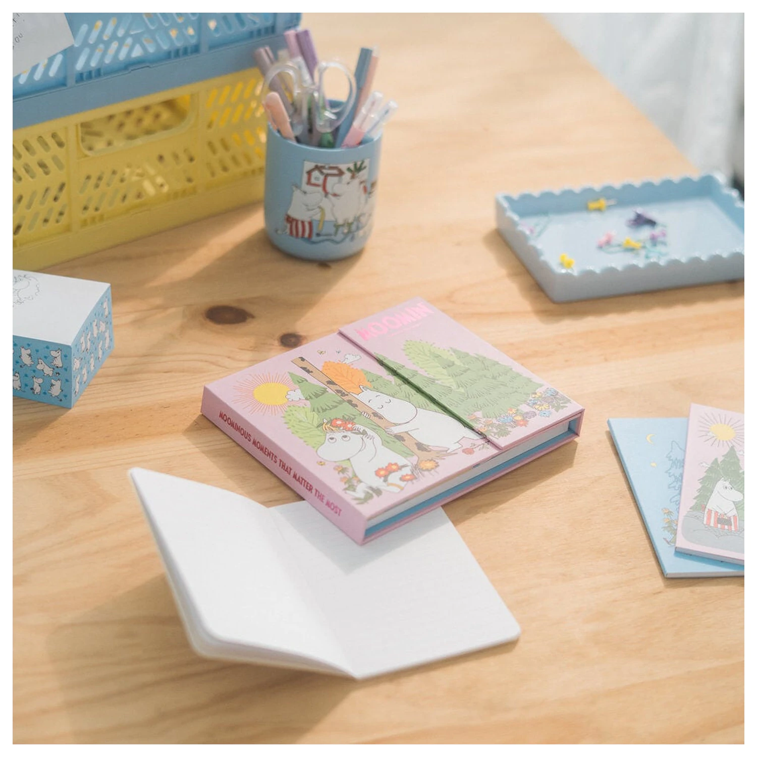 Moomin týdenní plánovač s nalepovacími lístky fotografii produktu