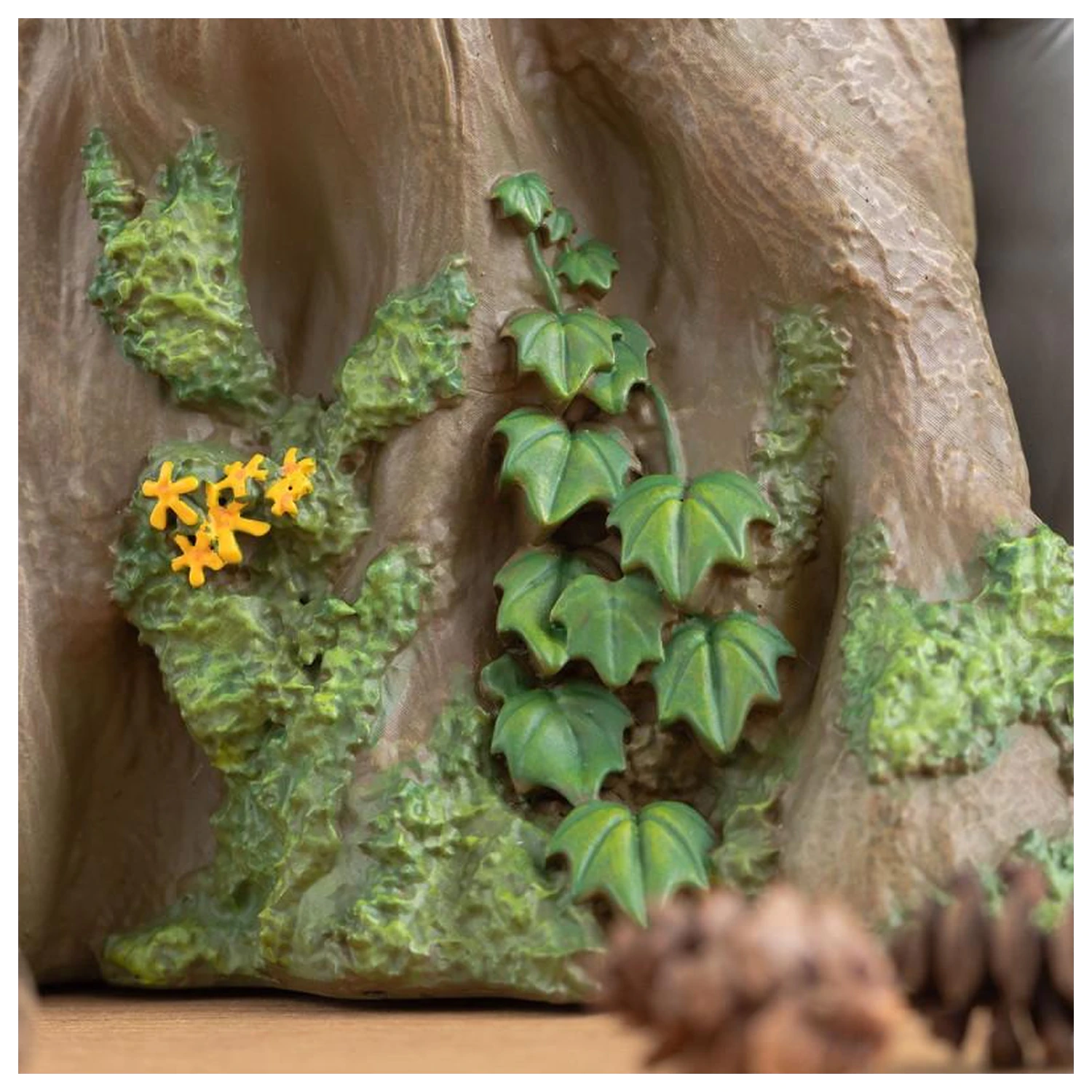 My Neighbor Totoro Totoro květináč z kmene stromu Diorama 17.5 cm fotografii produktu
