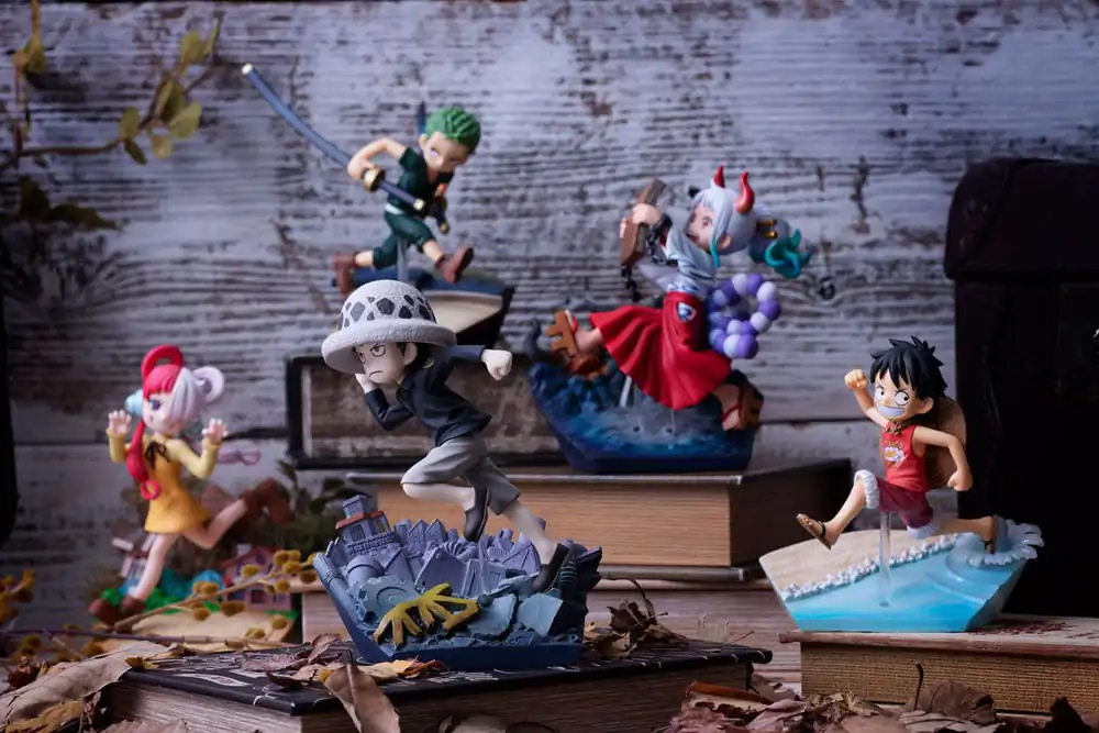 One Piece G.E.M. Series PVC Soška Trafalgar Law Run! Run! Run! 13 cm fotografii produktu