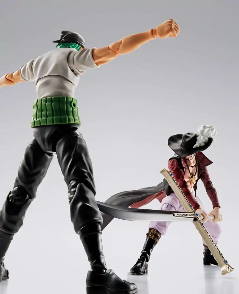 One Piece S.H.Figuarts akční figurka Dracule Mihawk Hawkeye 17 cm fotografii produktu