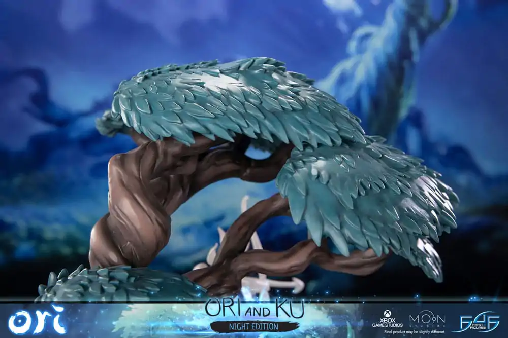 Ori and the Will of the Wisps Statue Ori and Ku Night Ver. 38 cm Socha fotografii produktu