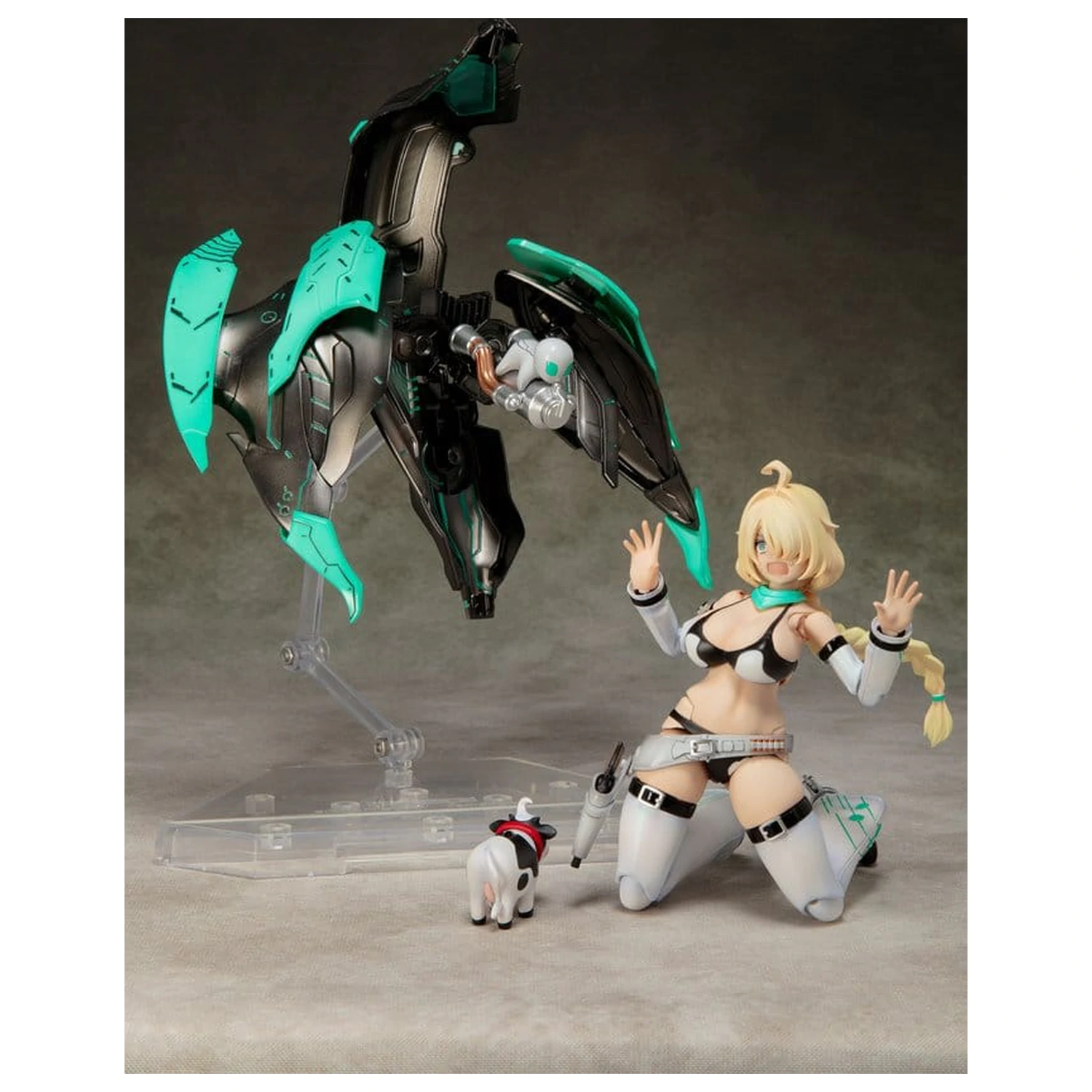 Original Character plastikový model AlienDress Quatre 16 cm fotografii produktu