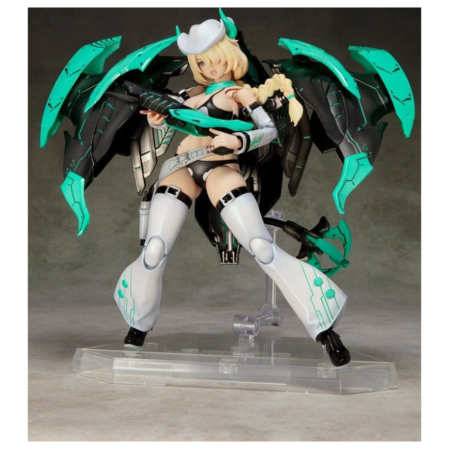 Original Character plastikový model AlienDress Quatre 16 cm fotografii produktu