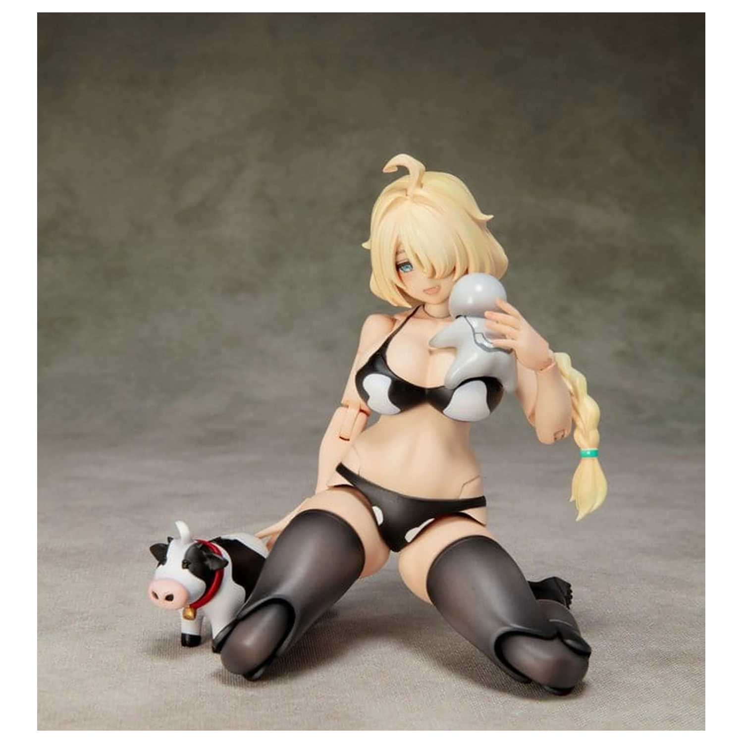 Original Character plastikový model AlienDress Quatre 16 cm fotografii produktu