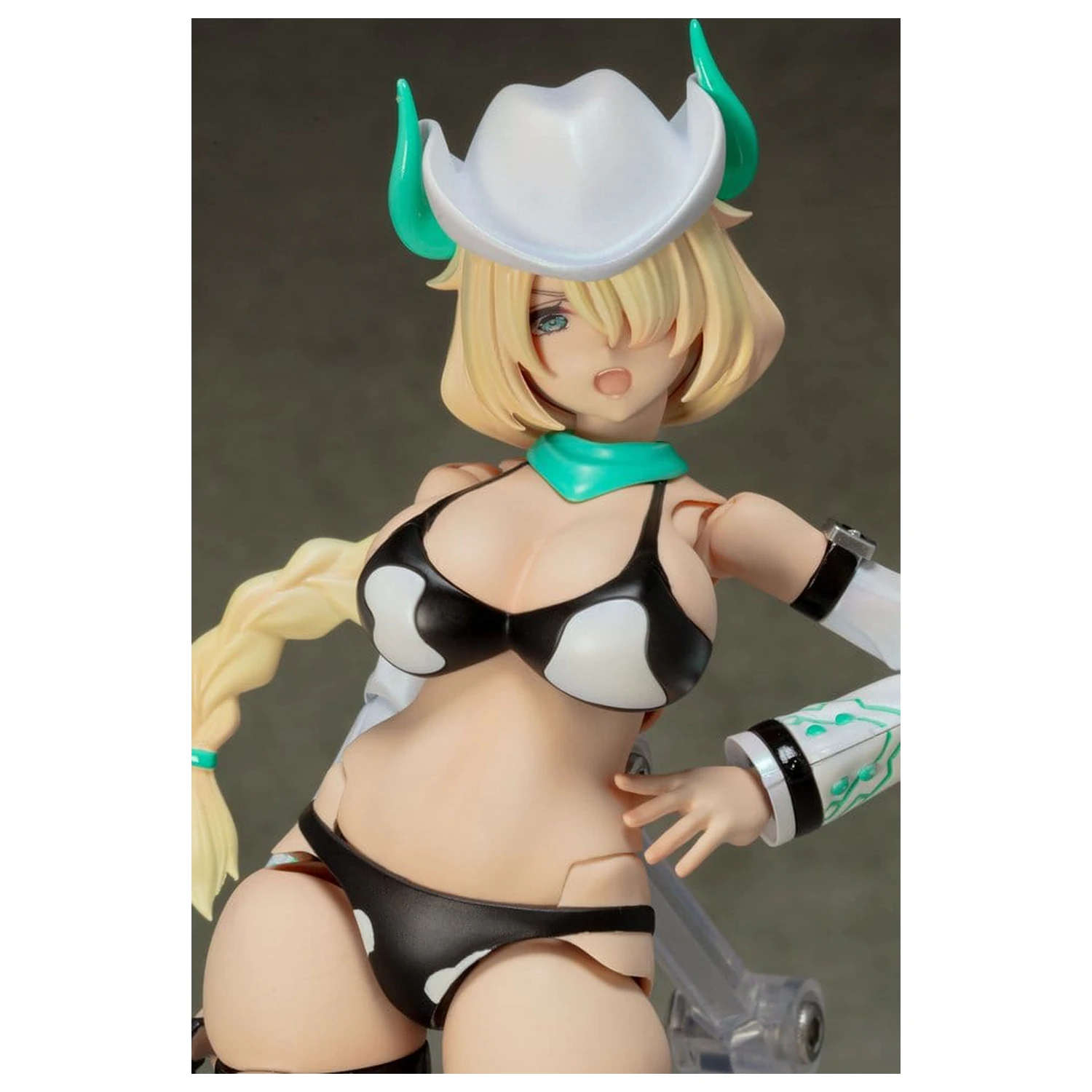 Original Character plastikový model AlienDress Quatre 16 cm fotografii produktu