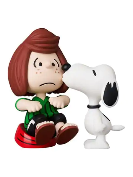 Peanuts UDF Series 17 Mini Figurka Peppermint Patty & Snoopy 7 cm fotografii produktu