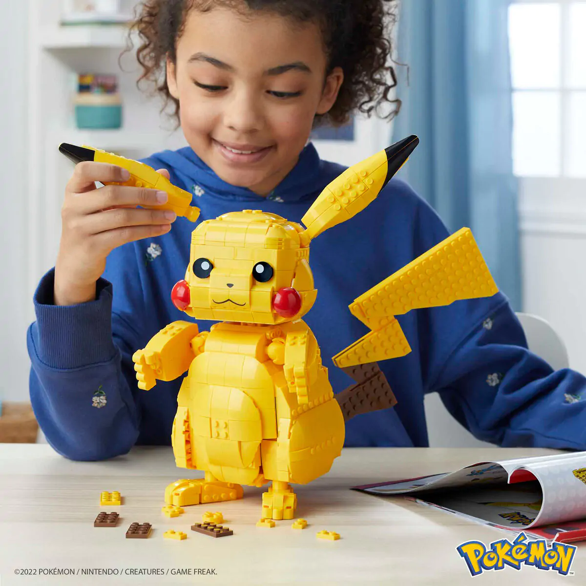 Pokémon Mega Construx Wonder Builders stavebnice Jumbo Pikachu 33 cm fotografii produktu