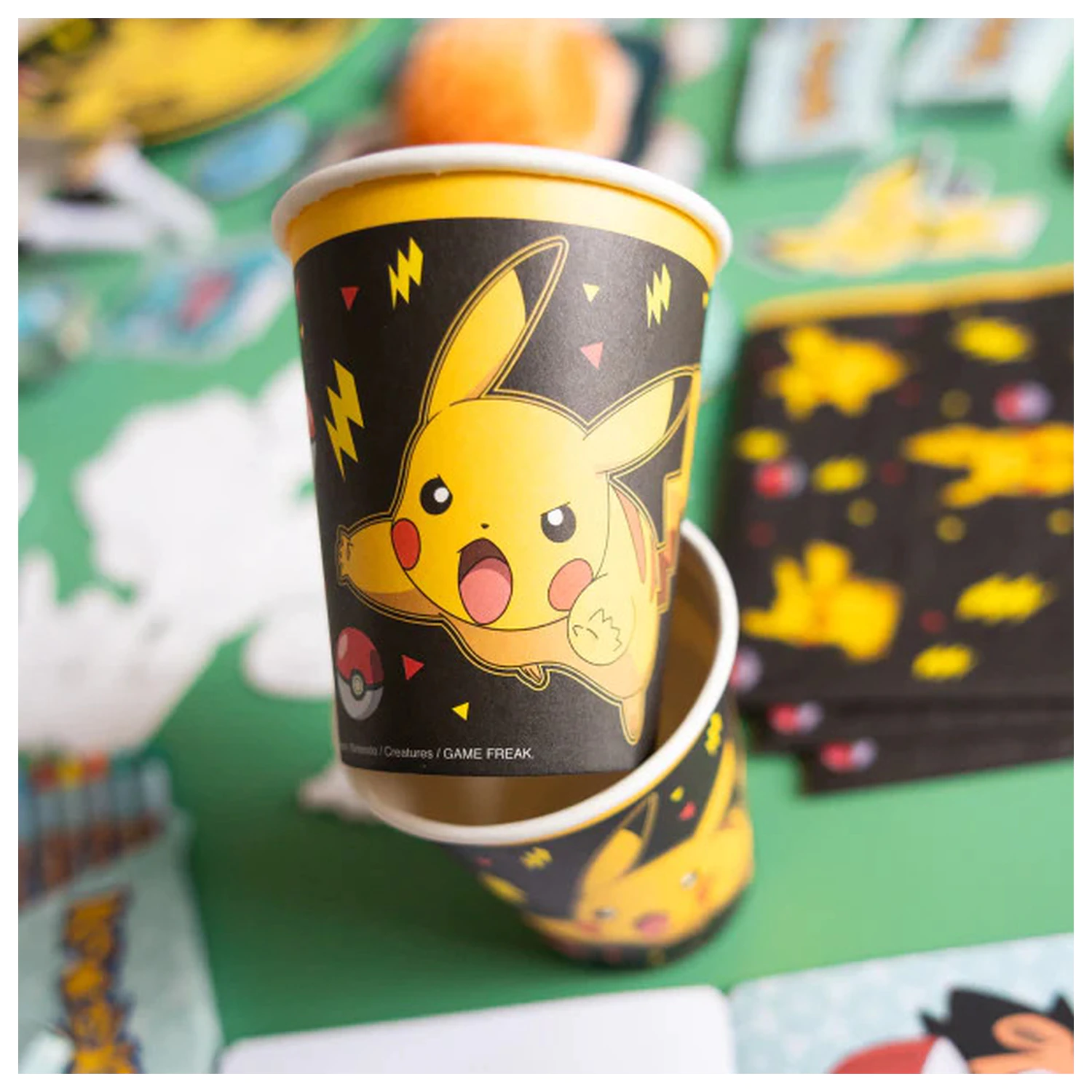 Pokémon Yellow Thunder Papírové kelímky 8 ks 237 ml fotografii produktu