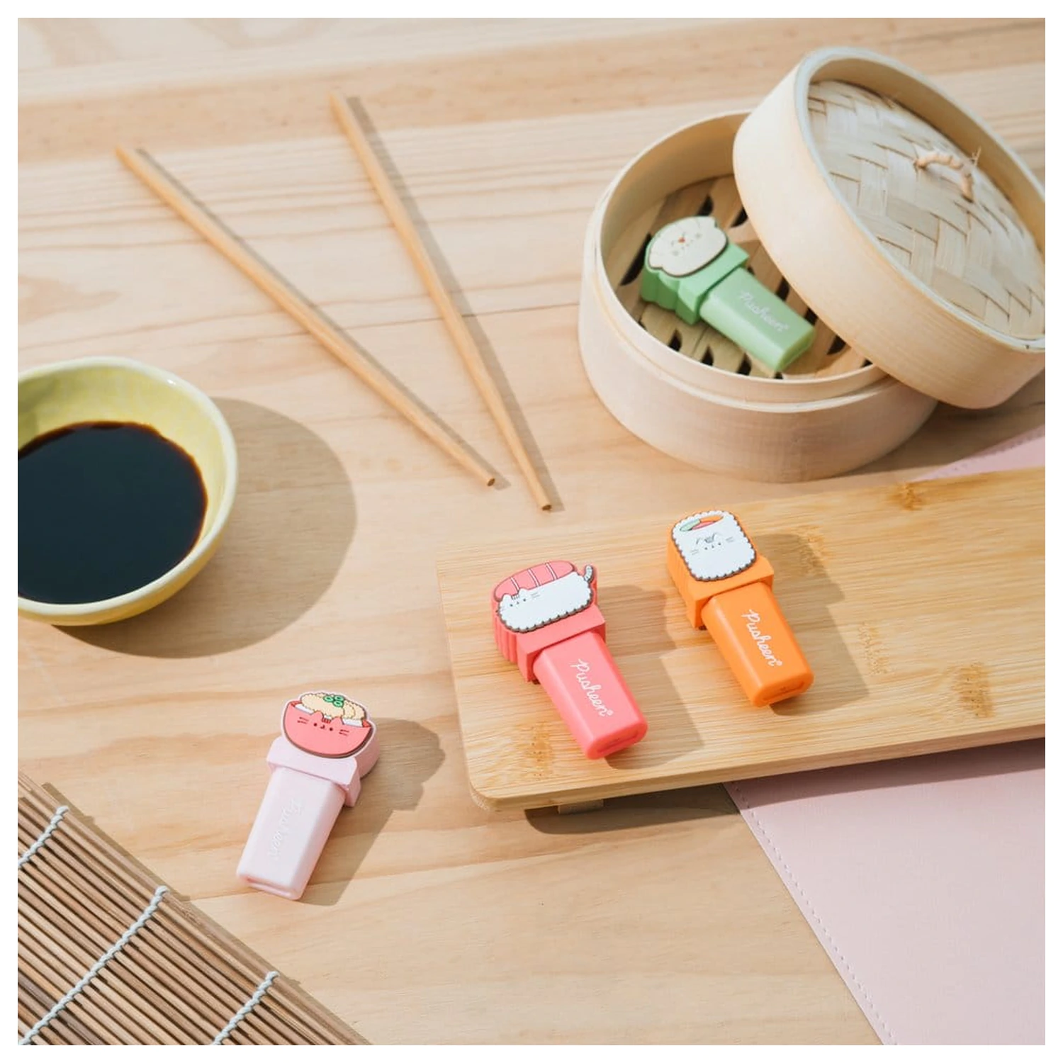 Pusheen Sushi Roll sada 4 zvýrazňovačů s ozdobným víčkem fotografii produktu