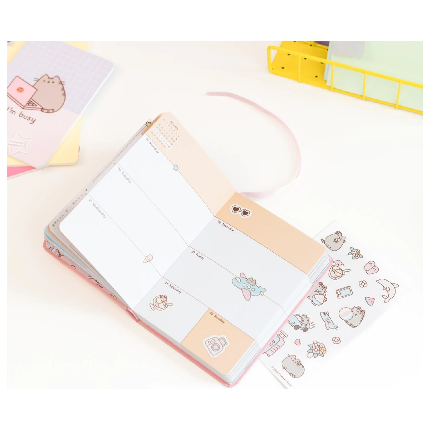 Pusheen Academic Planner Tropical Vacation 2026/27 A6 *Anglická verze* fotografii produktu