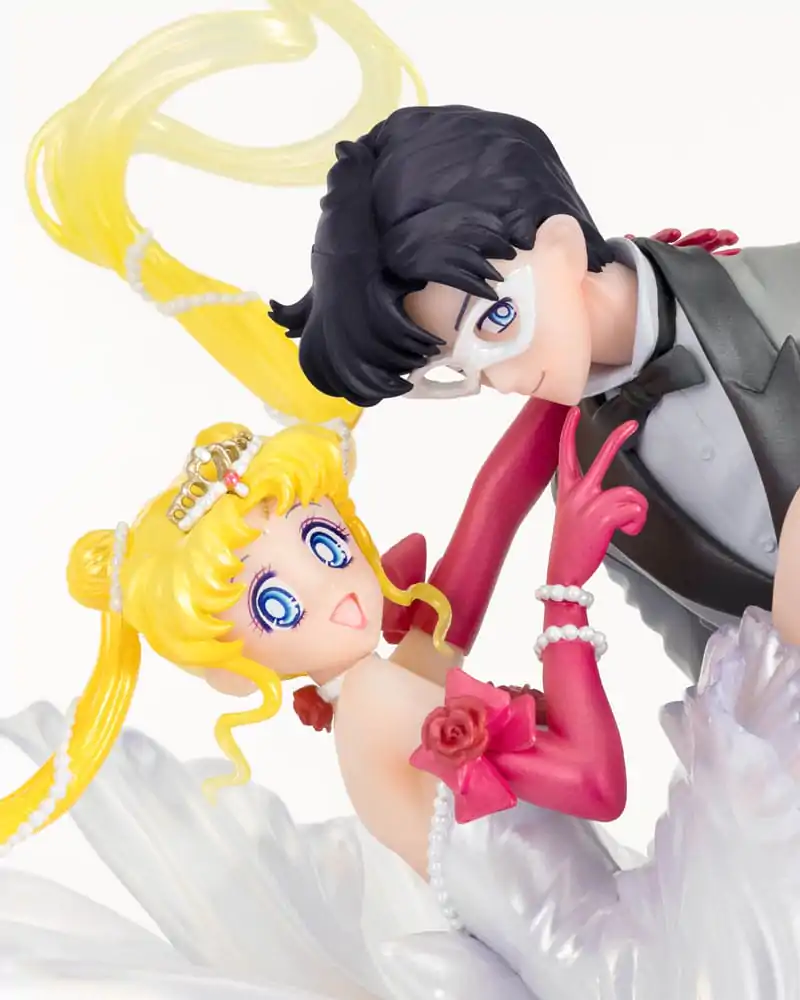 Sailor Moon FiguartsZERO Chouette PVC Socha Usagi & Tuxedo Mask Moonlight Glow Edition 24 cm fotografii produktu