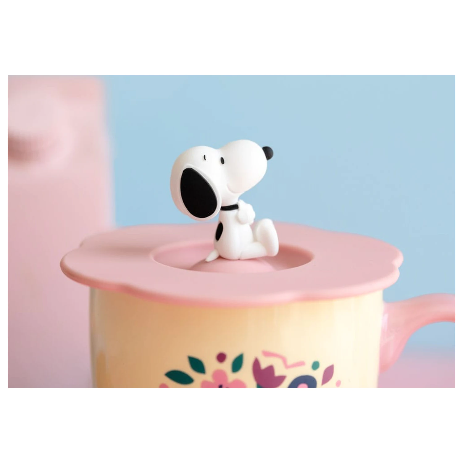 Snoopy prémiový hrnek s víčkem fotografii produktu