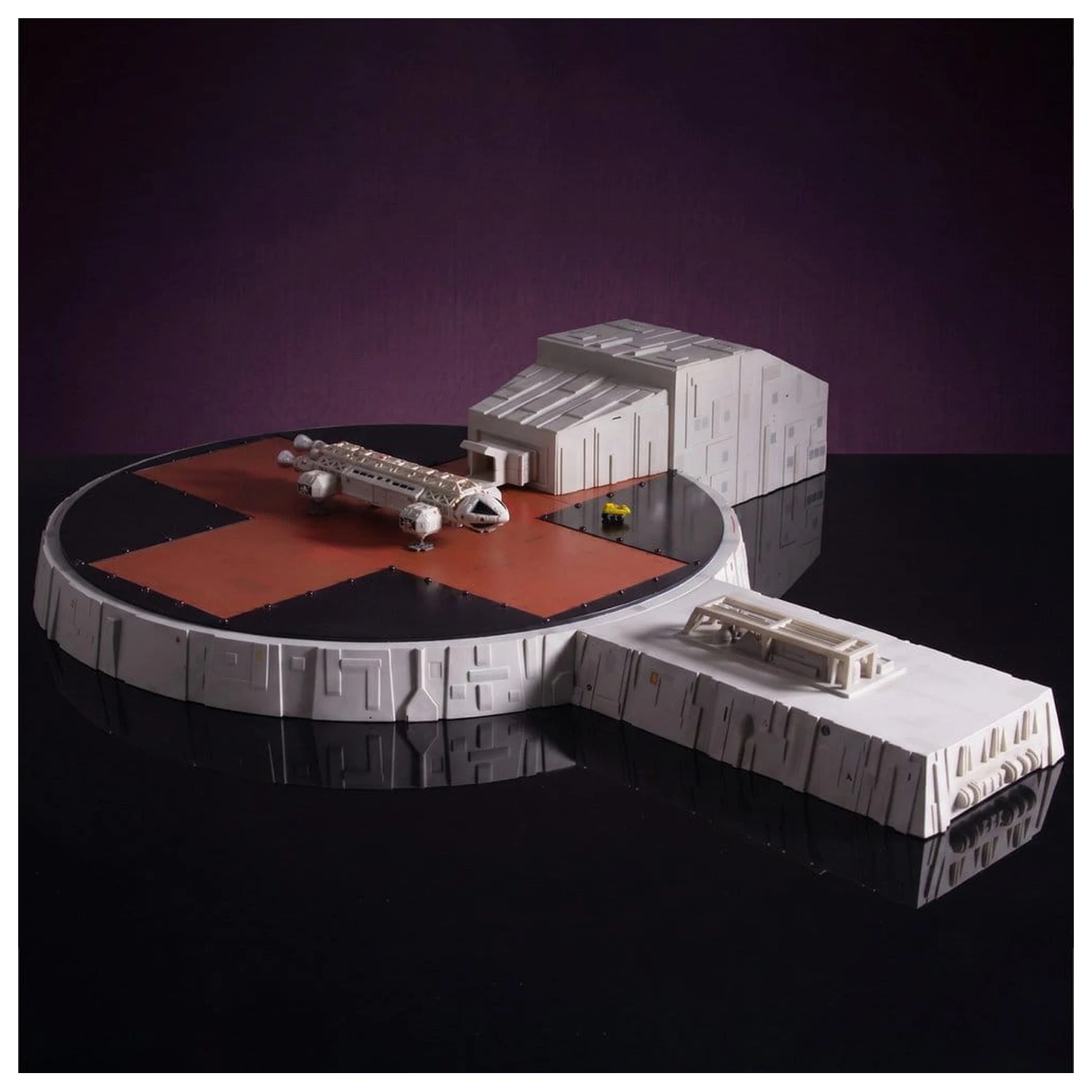 Space 1999 Playset přistávací plocha (s Eagle Transporter) 46 cm fotografii produktu