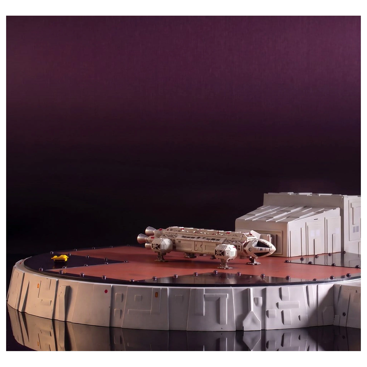 Space 1999 Playset přistávací plocha (s Eagle Transporter) 46 cm fotografii produktu