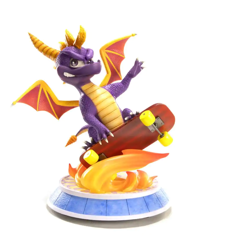 Spyro: Year of the Dragon Statue Spyro Skateboard 34 cmSpyro: Year of the Dragon Soška Spyro Skateboard 34 cm fotografii produktu