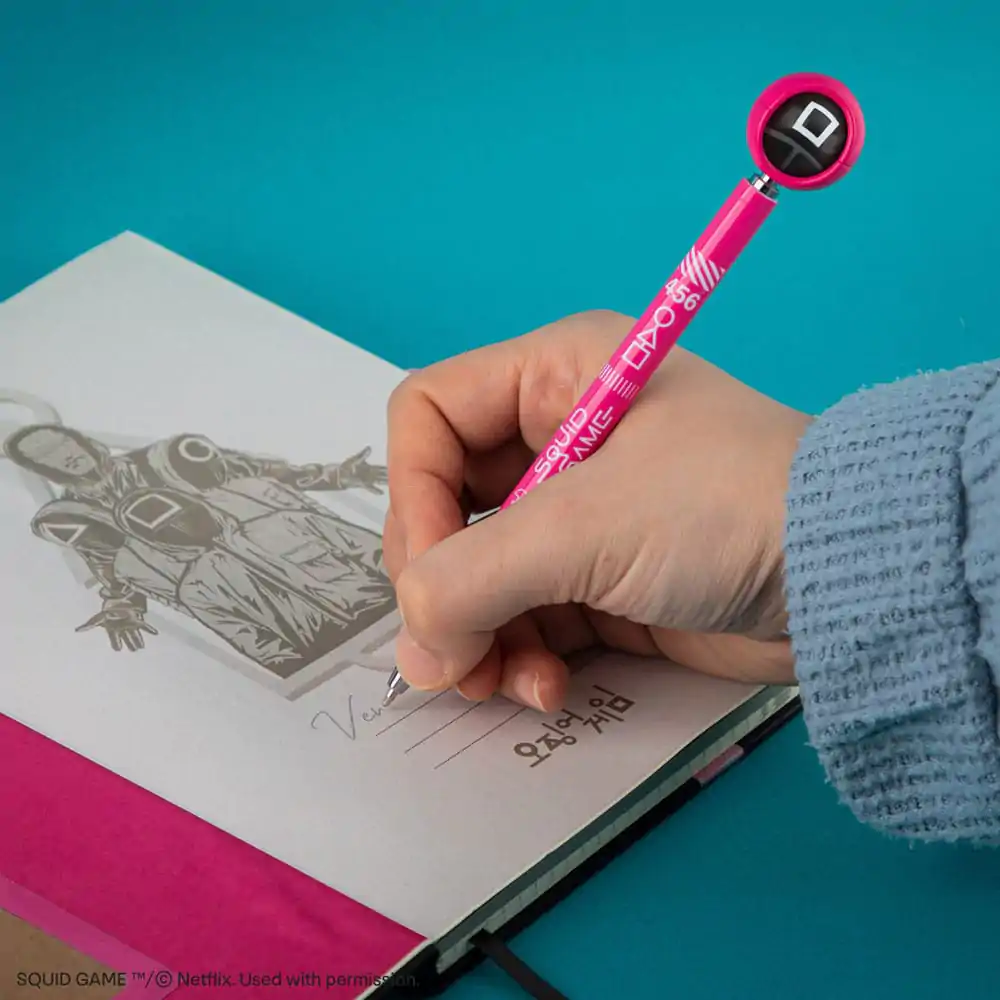 Pero Squid Game s kryty na vršek fotografii produktu