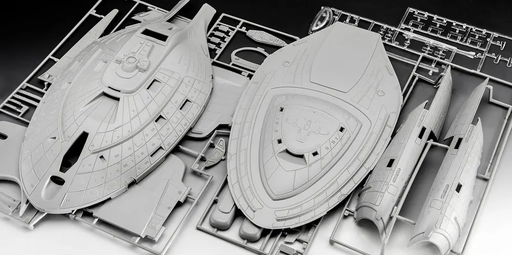 Star Trek Modelová sada 1/670 U.S.S. Voyager 51 cm fotografii produktu