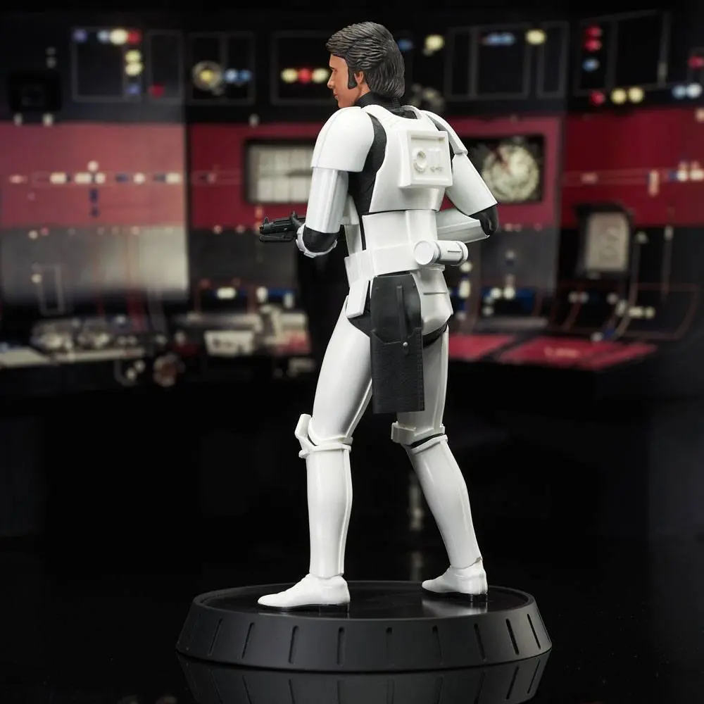 Star Wars Episode IV Milestones Socha 1/6 Han Solo (Stormtrooper Disguise) 40th Anniversary Exclusive 30 cm fotografii produktu