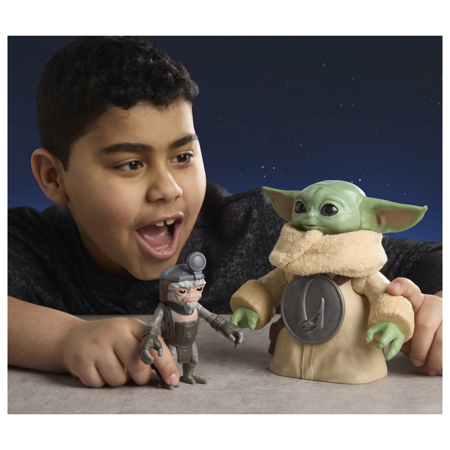 Star Wars: The Mandalorian & Grogu Elektronická akční figurka Huggin' Grogu & Anzellan 17 cm fotografii produktu