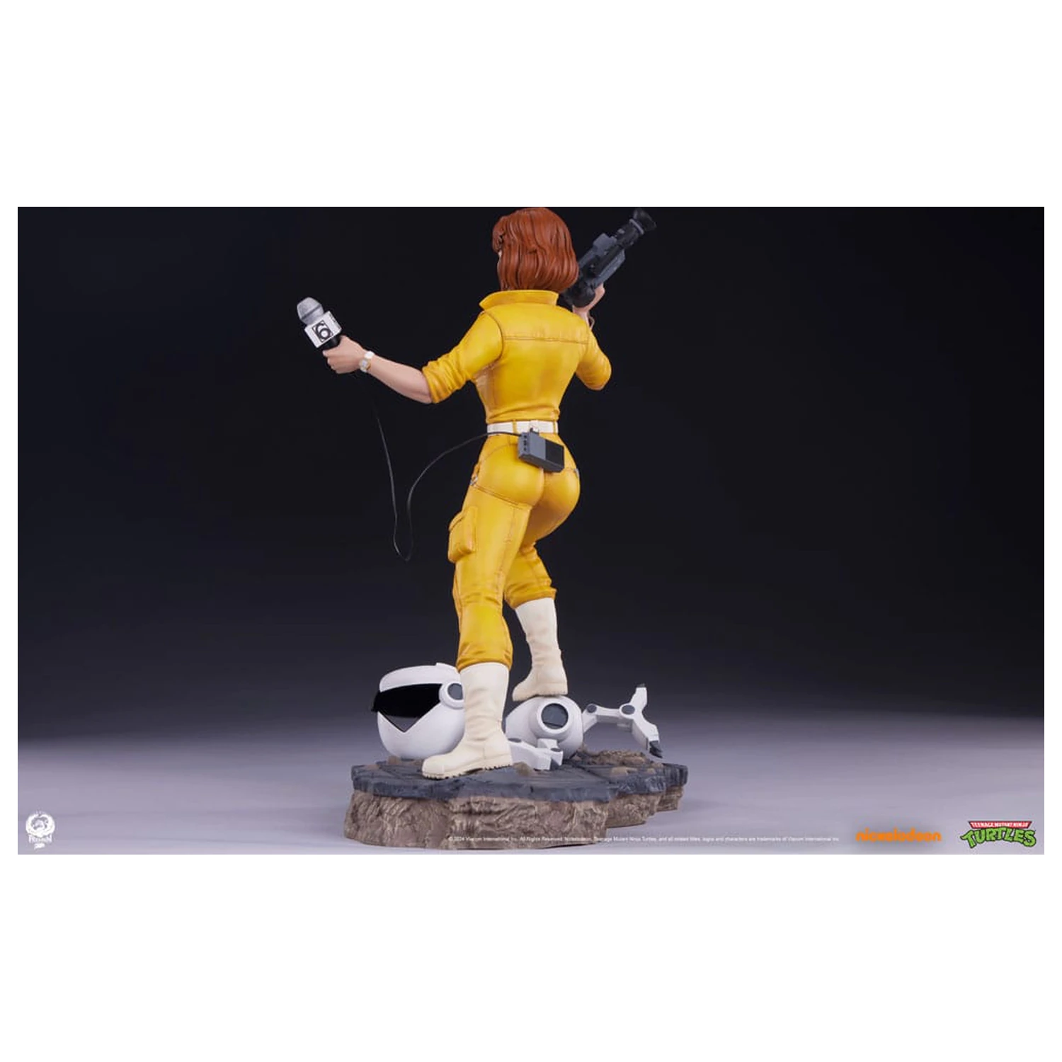 Teenage Mutant Ninja Turtles Premier Series Socha 1/4 April O'Neil 46 cm fotografii produktu
