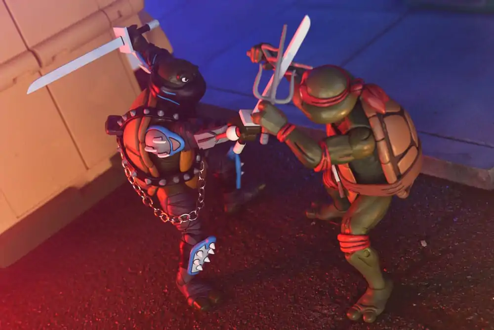Teenage Mutant Ninja Turtles Action Figure Ultimate Dark Leo 18 cm akční figurka fotografii produktu
