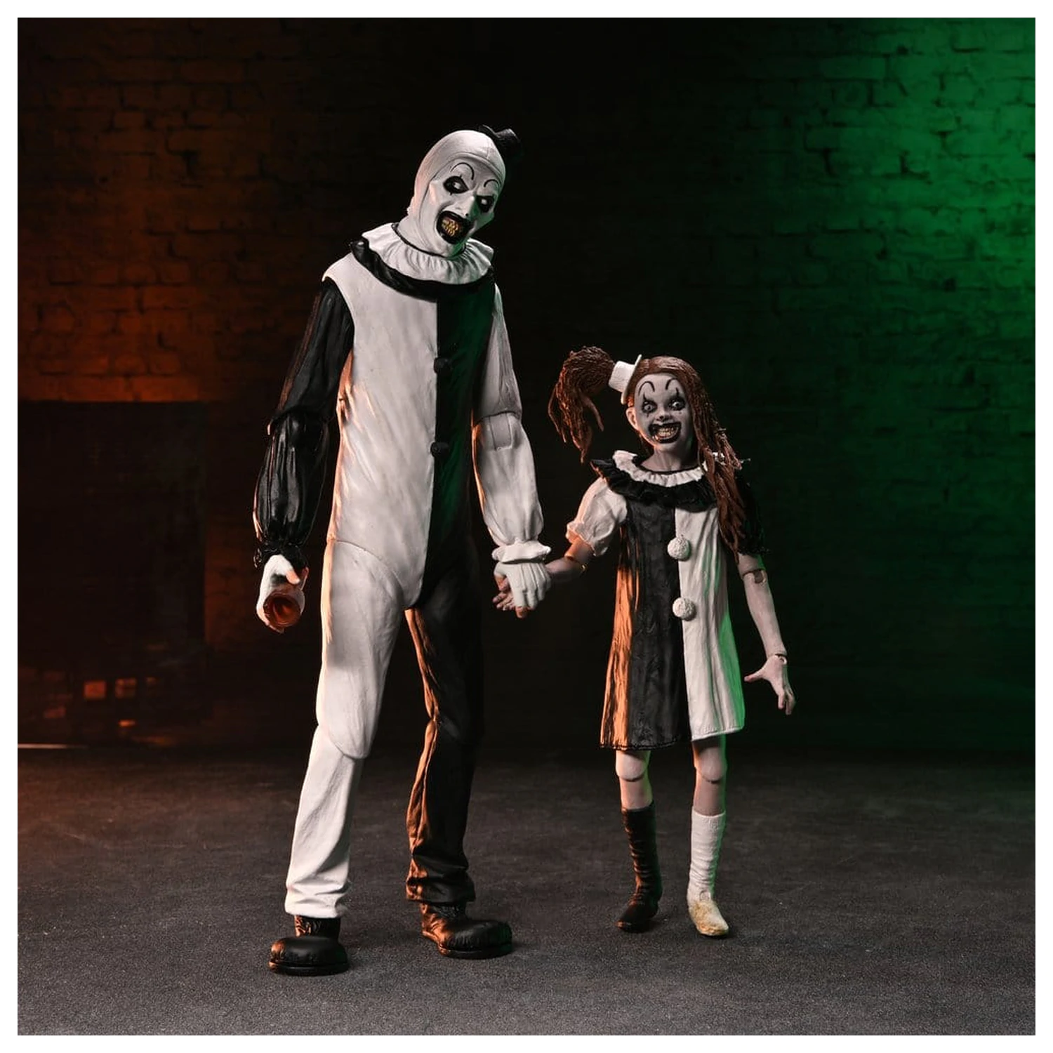 Terrifier 2 2-Pack Akční figurky Ultimate Art the Clown & Little Pale Girl 18 cm fotografii produktu