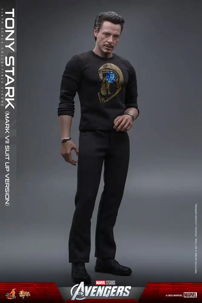 The Avengers Movie Masterpiece Akční figurka 1/6 Tony Stark (Mark VII Suit-Up Version) 31 cm fotografii produktu