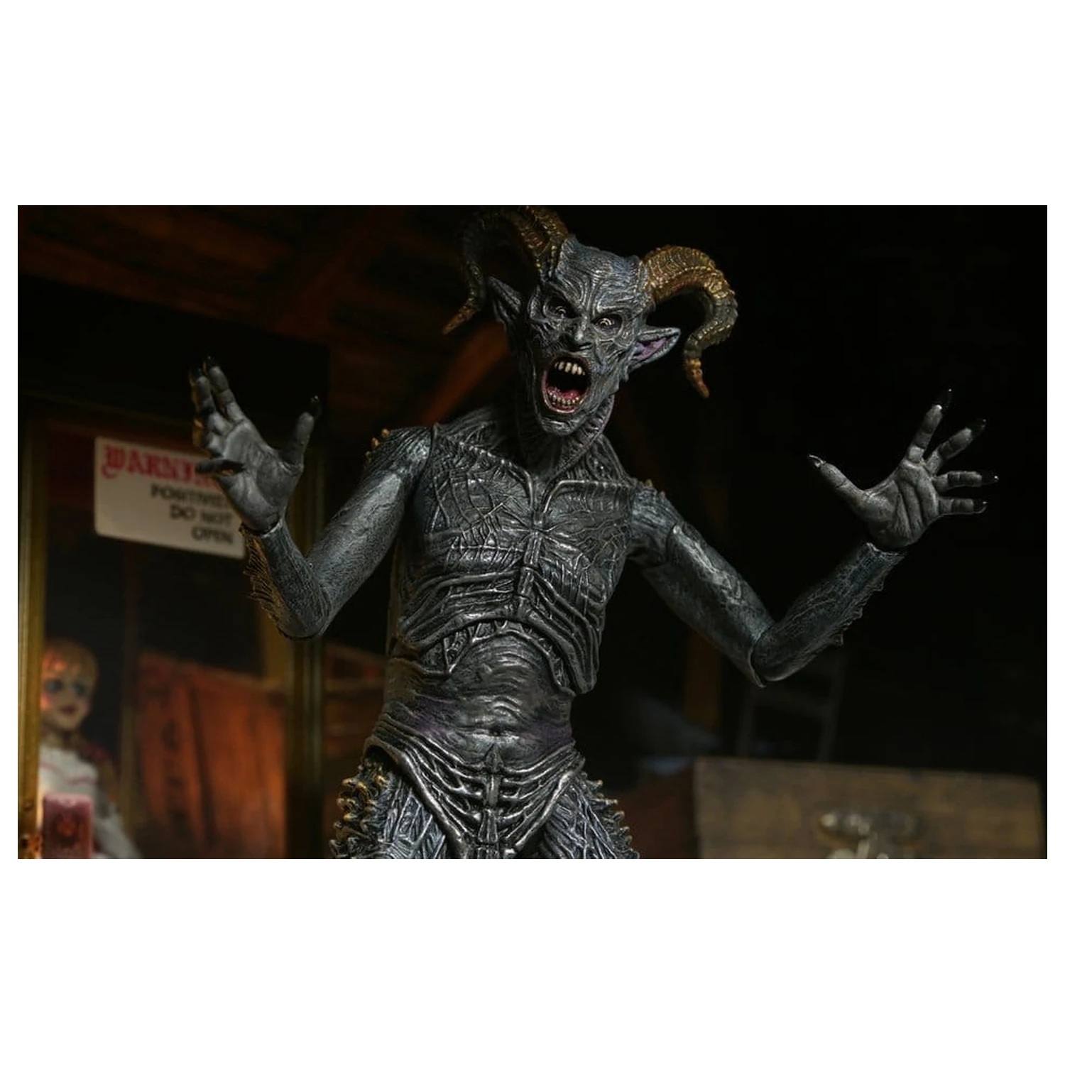 The Conjuring Universe figurka Ultimate Malthus the Demon 18 cm fotografii produktu