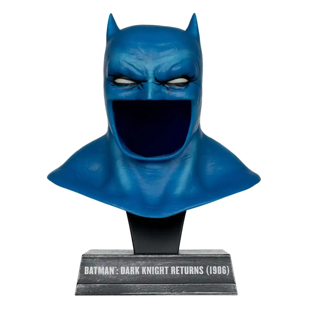 The Dark Knight Returns DC Direct Mini Replica 1/3 Batman Cowl 19 cm, Mini Replika 1/3 Batmanovy Kukly fotografii produktu