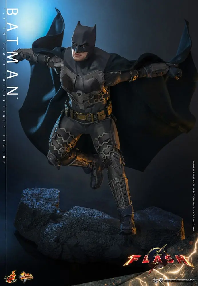 The Flash Movie Masterpiece akční figurka 1/6 Batman 30 cm fotografii produktu