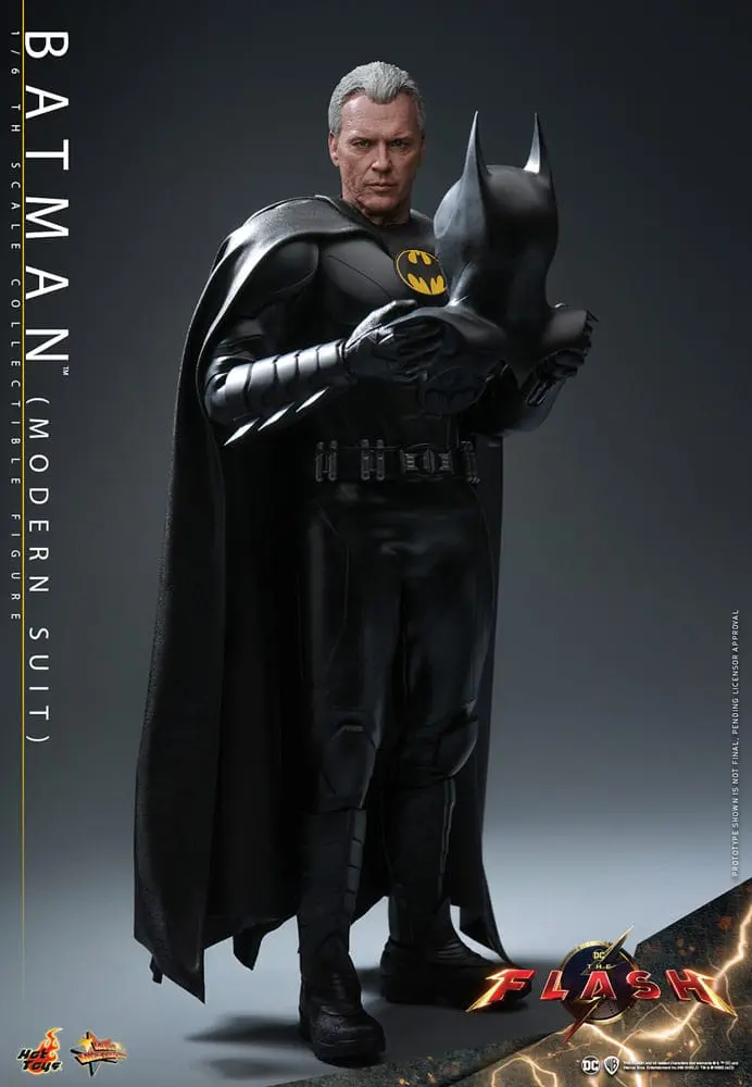 The Flash Movie Masterpiece akční figurka 1/6 Batman (Modern Suit) 30 cm fotografii produktu