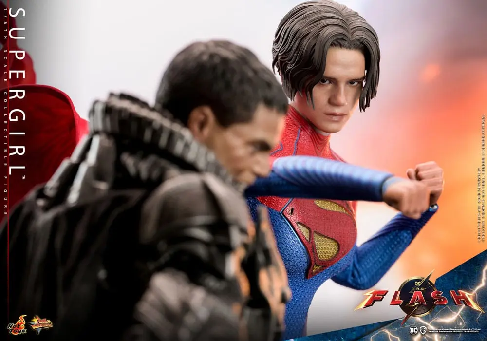 The Flash Movie Masterpiece Akční figurka 1/6 Supergirl 28 cm fotografii produktu