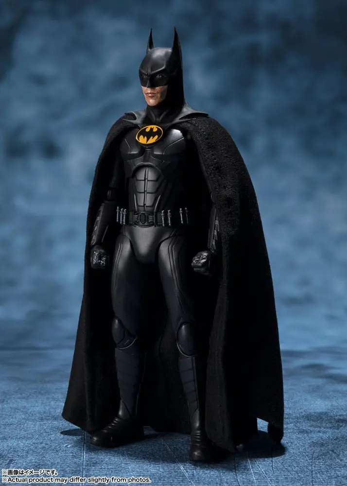 The Flash S.H. Figuarts Akční figurka Batman 15 cm fotografii produktu