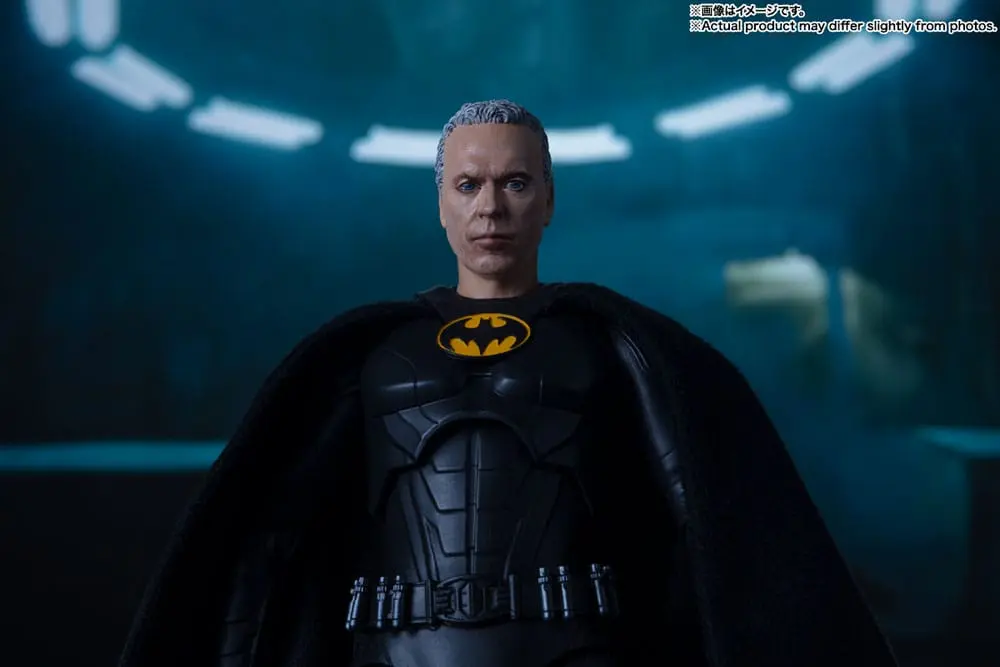 The Flash S.H. Figuarts Akční figurka Batman 15 cm fotografii produktu