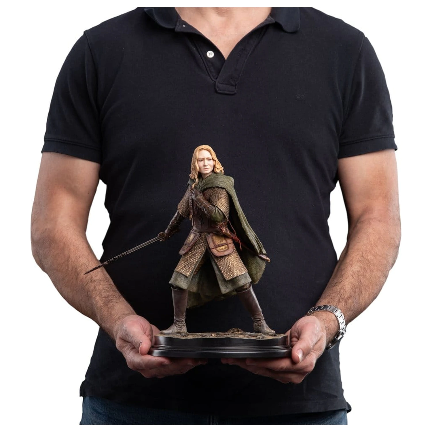 The Lord of the Rings Socha 1/6 Eowyn, Shieldmaiden of Rohan 29 cm fotografii produktu