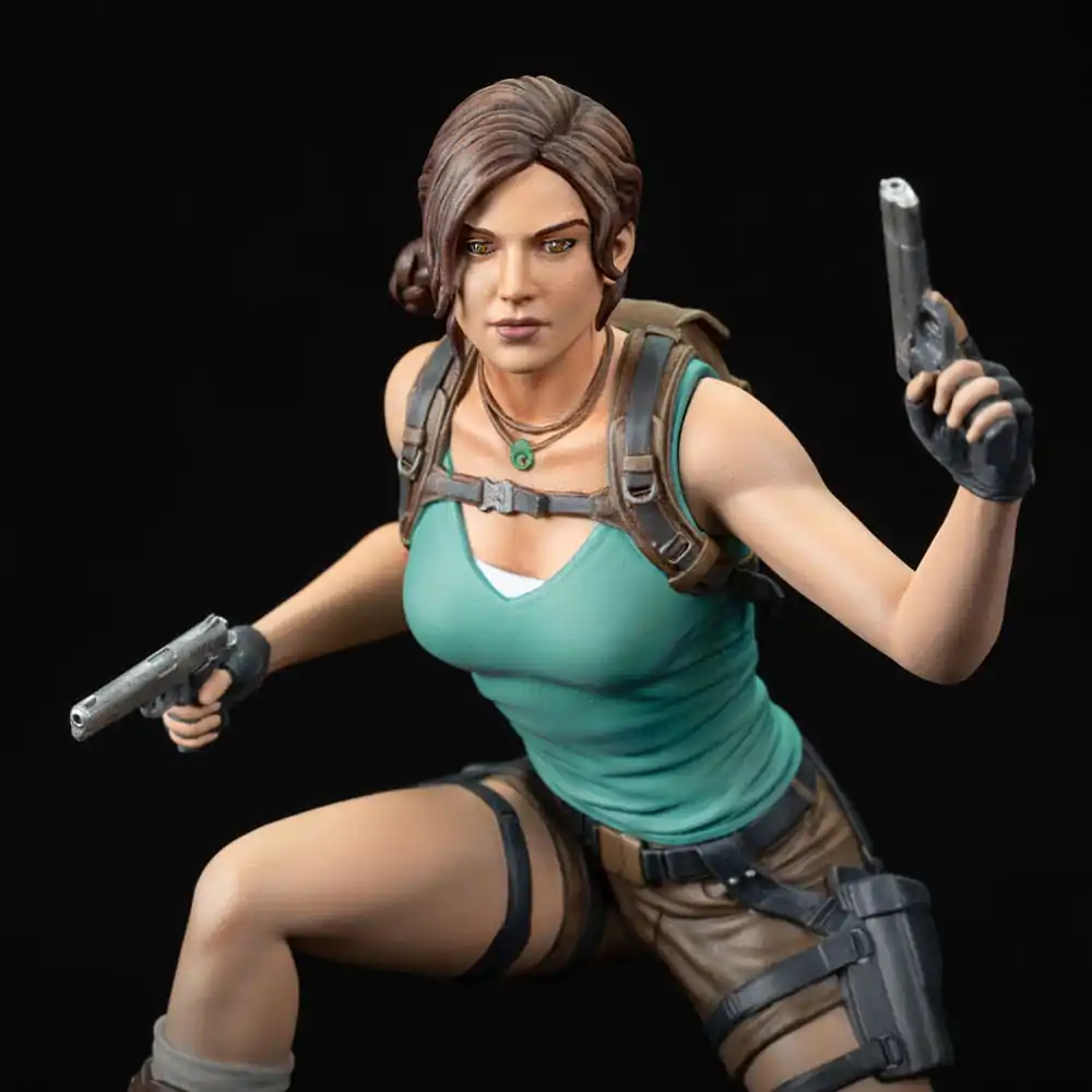 Tomb Raider PVC Soška Lara Croft 24 cm fotografii produktu