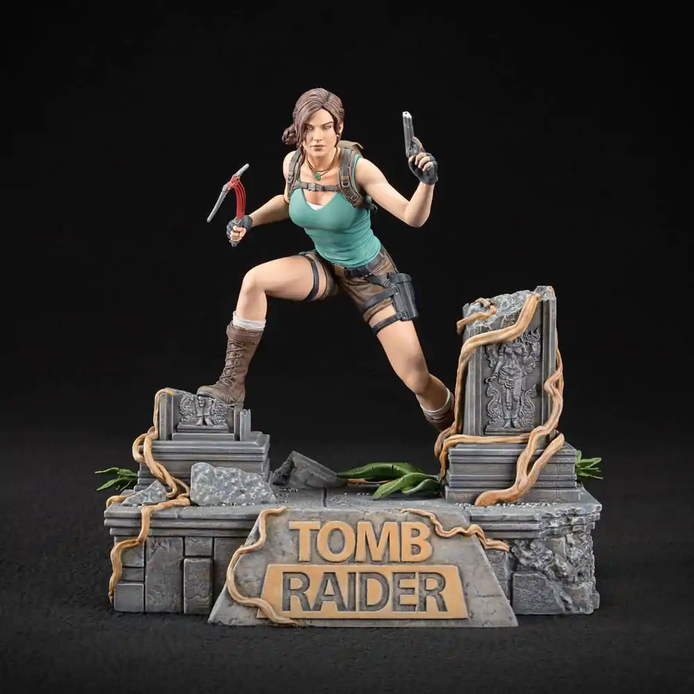 Tomb Raider PVC Soška Lara Croft 24 cm fotografii produktu