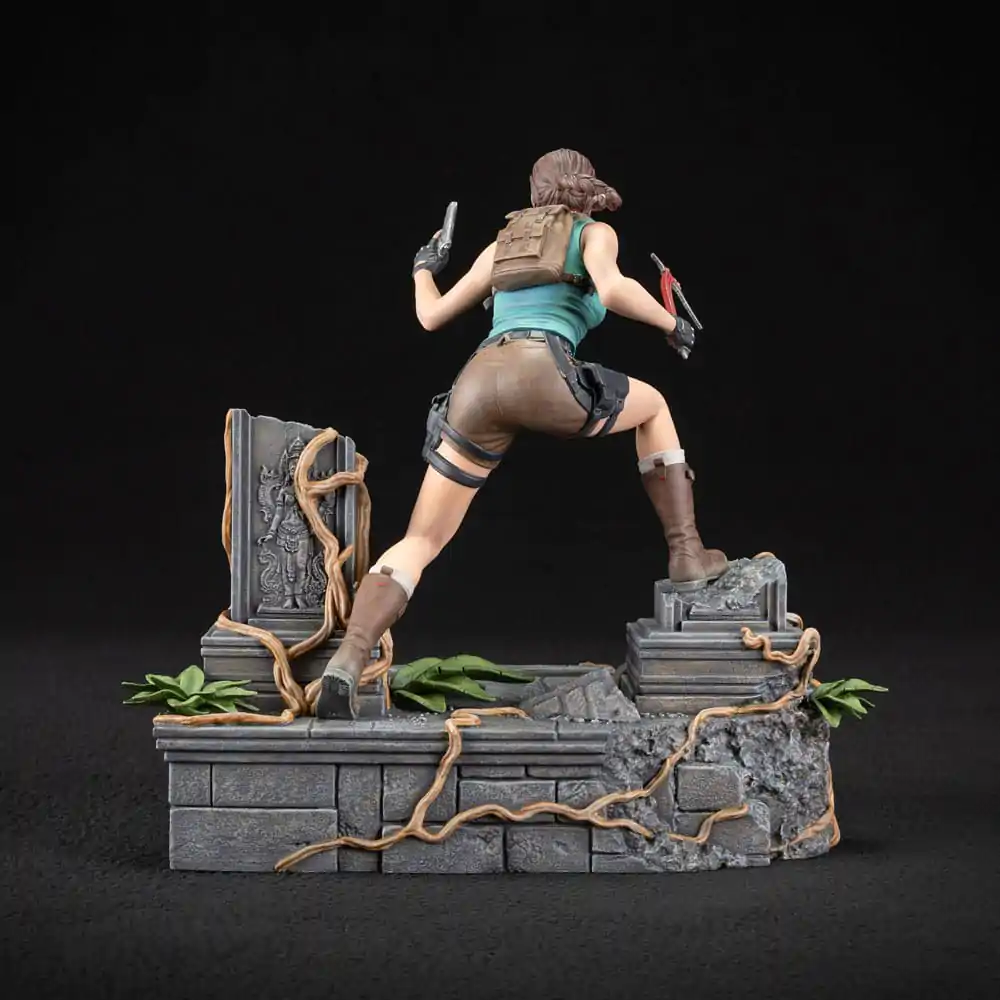 Tomb Raider PVC Soška Lara Croft 24 cm fotografii produktu